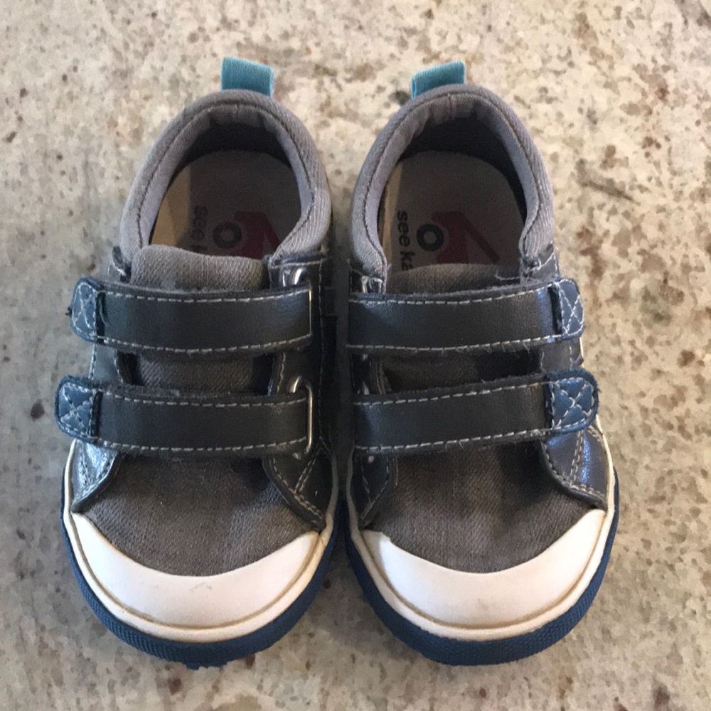Toddler sneakers